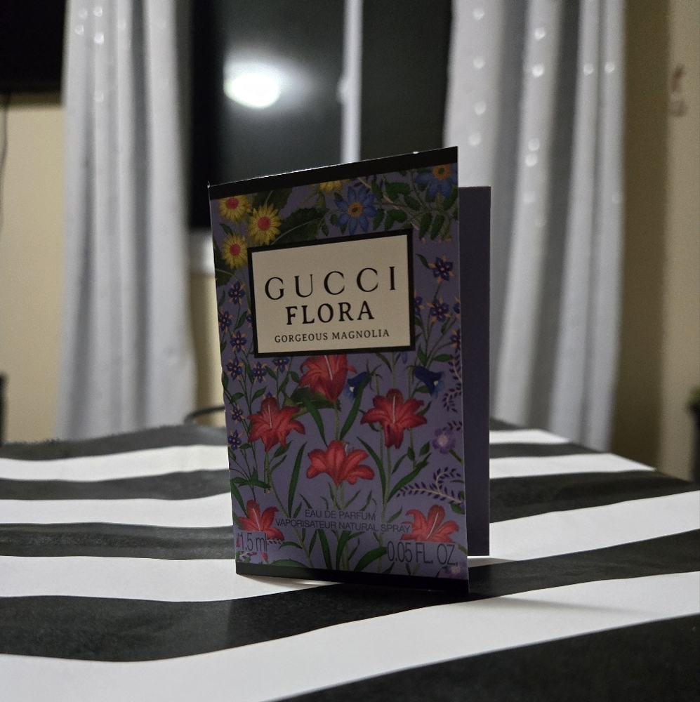 5/$25✨️Gucci Flora Gorgeous Magnolia SAMPLE✨️
